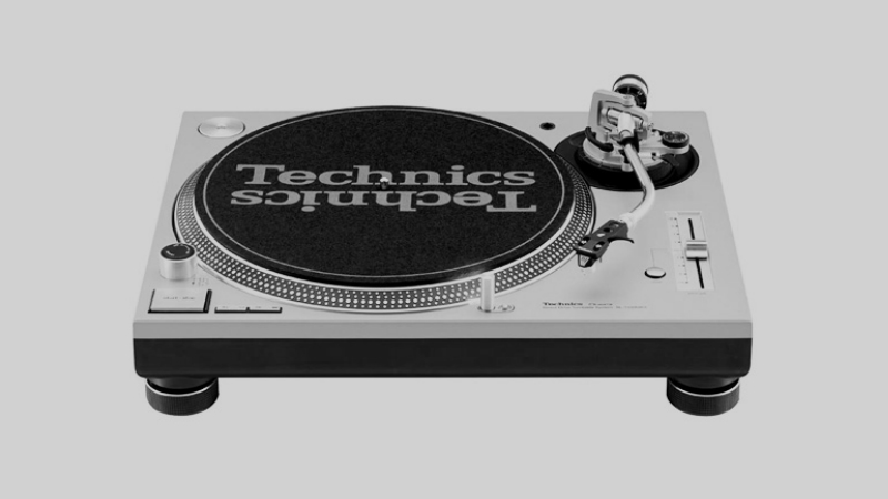 Technics1 SL-1200MK2 © DR