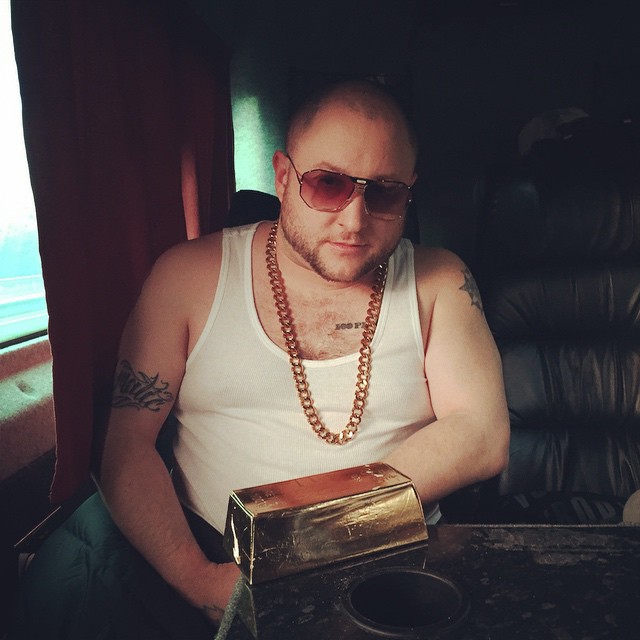 statik numa Tour Van em 2014, UK