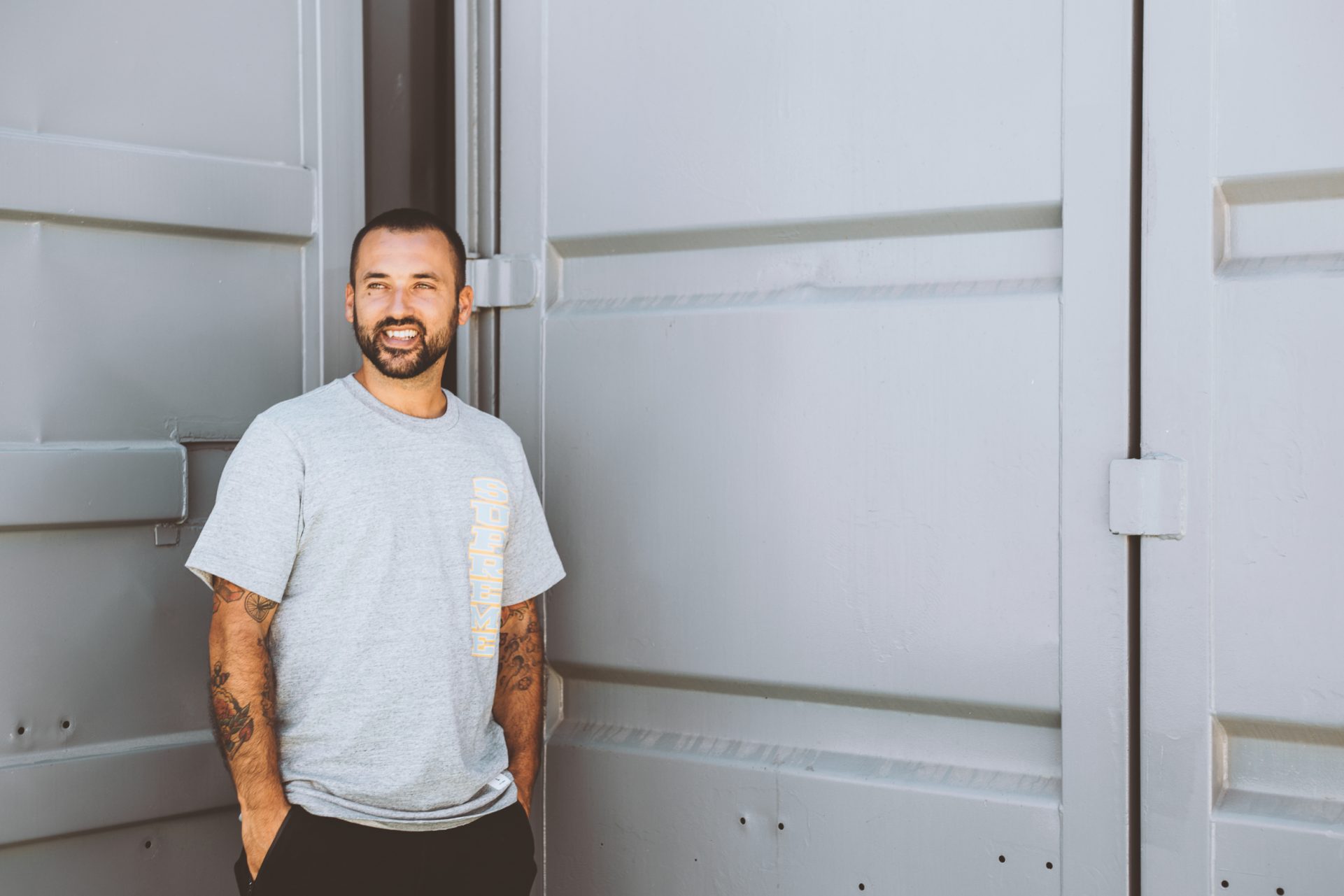 DJ Glue está preparado para tomar conta de 2018 e reforçar ainda mais o seu estatuto de intocável no hip hop nacional. Vai estar no Lisboa Dance Festival.