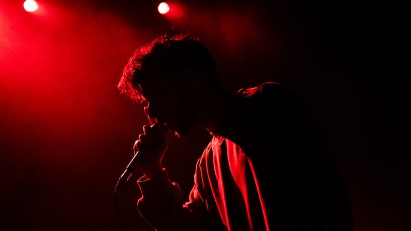 L-ALI no Musicbox: o rapper das mil e uma peles - Rimas e Batidas